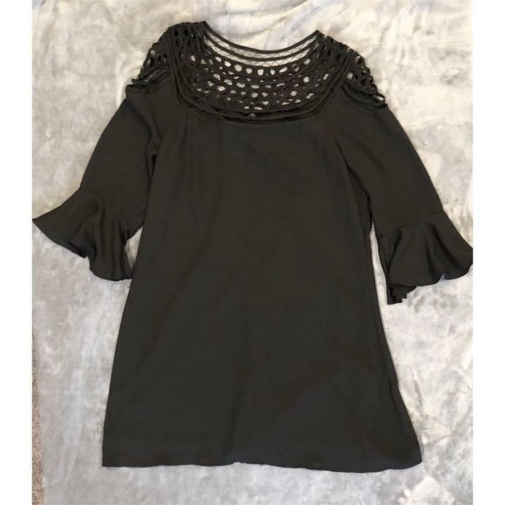 BELL SLEEVES 3/4 sleeve black dress